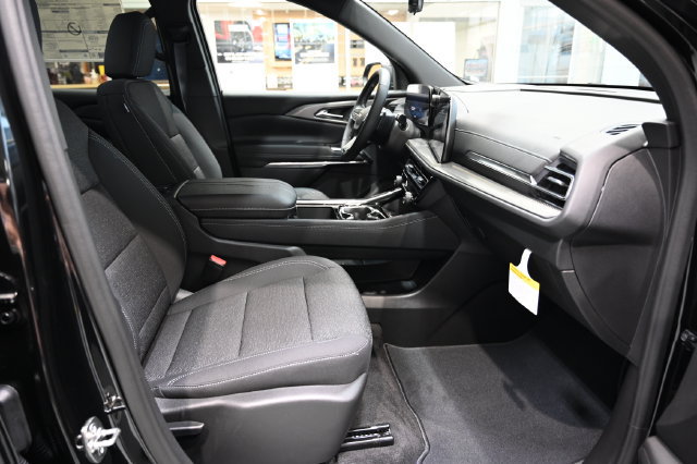 New 2027 Chevrolet Traverse LT w/ Driver Confidence Package AWD/4WD image 10