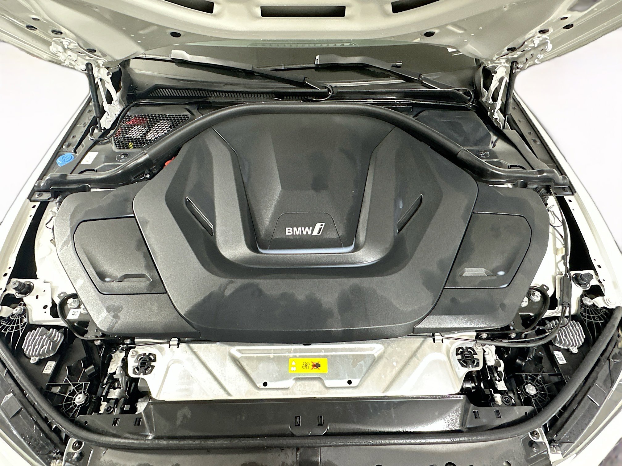 Used 2024 BMW i4 eDrive40 RWD image 35