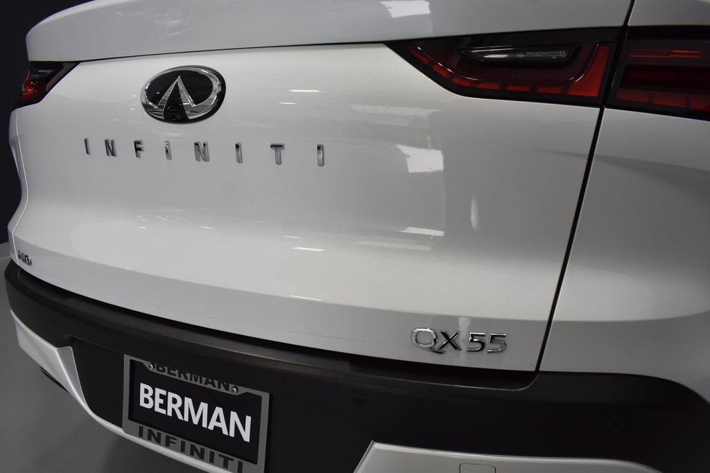 Used 2025 INFINITI QX55 Essential AWD/4WD image 12