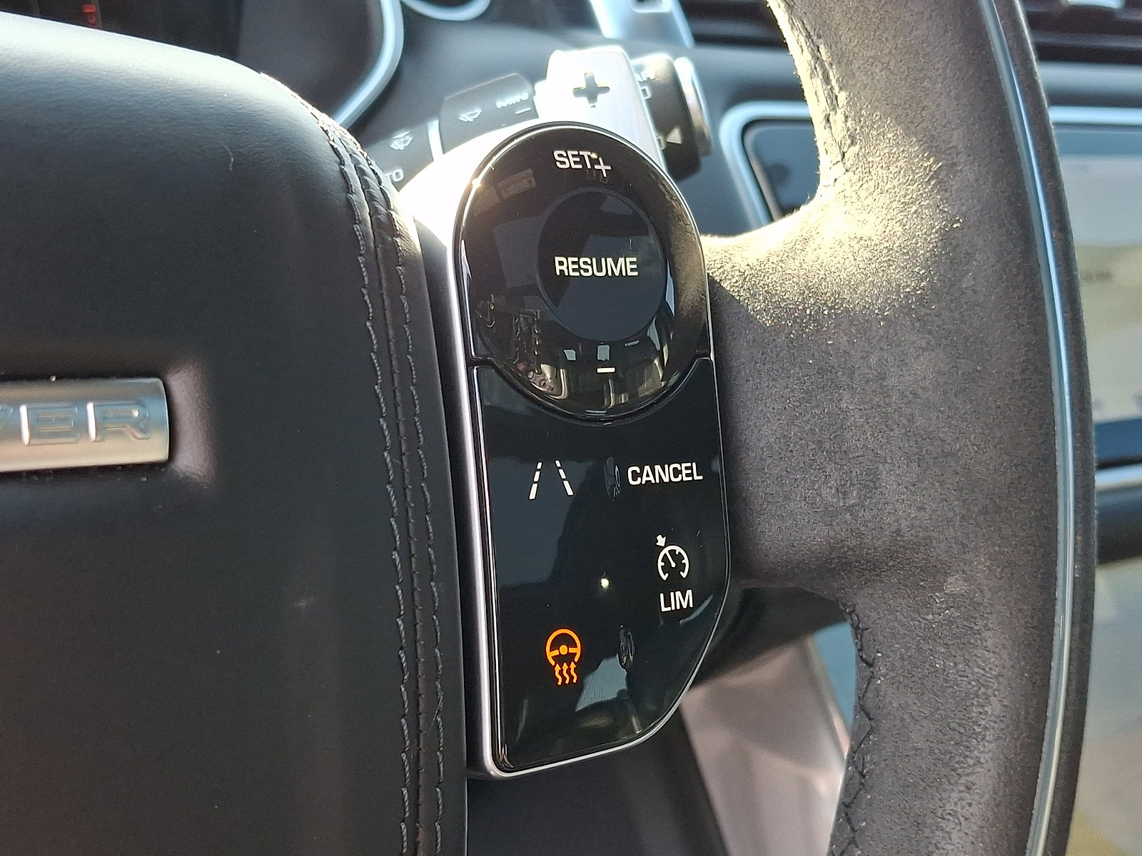 Used 2022 Land Rover Range Rover Sport HST AWD/4WD image 23