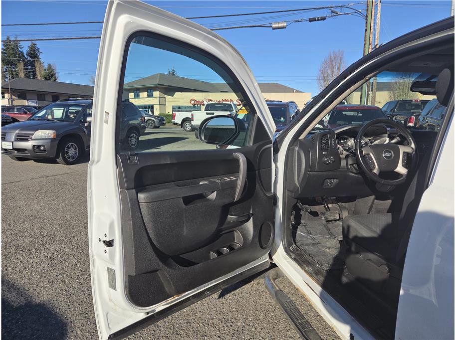 Used 2010 Chevrolet Silverado 1500 LT image 13