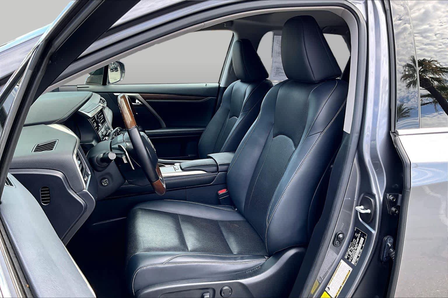 Used 2020 Lexus RX 350L FWD w/ Premium Package image 7