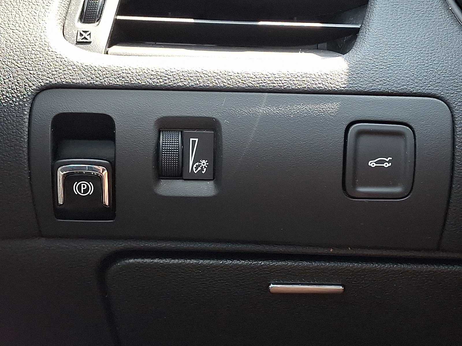 Used 2018 Chevrolet Impala LT FWD image 23