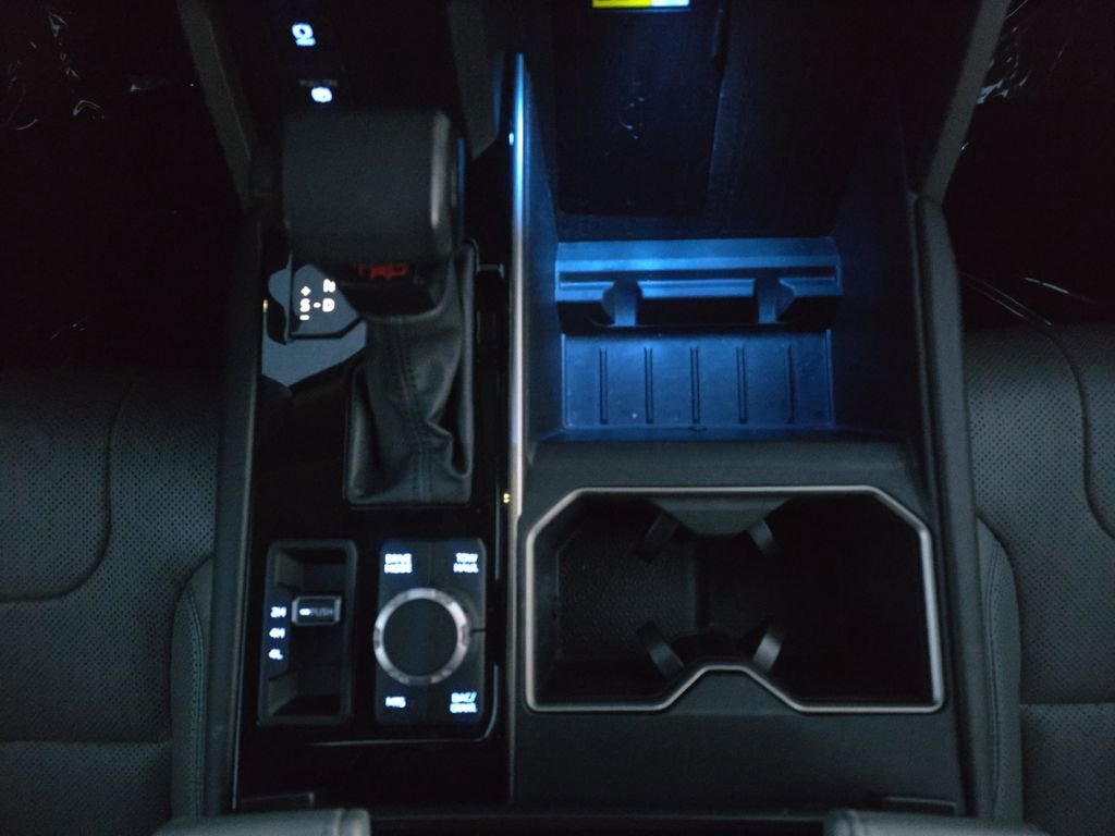 Used 2024 Toyota Tundra Limited image 12