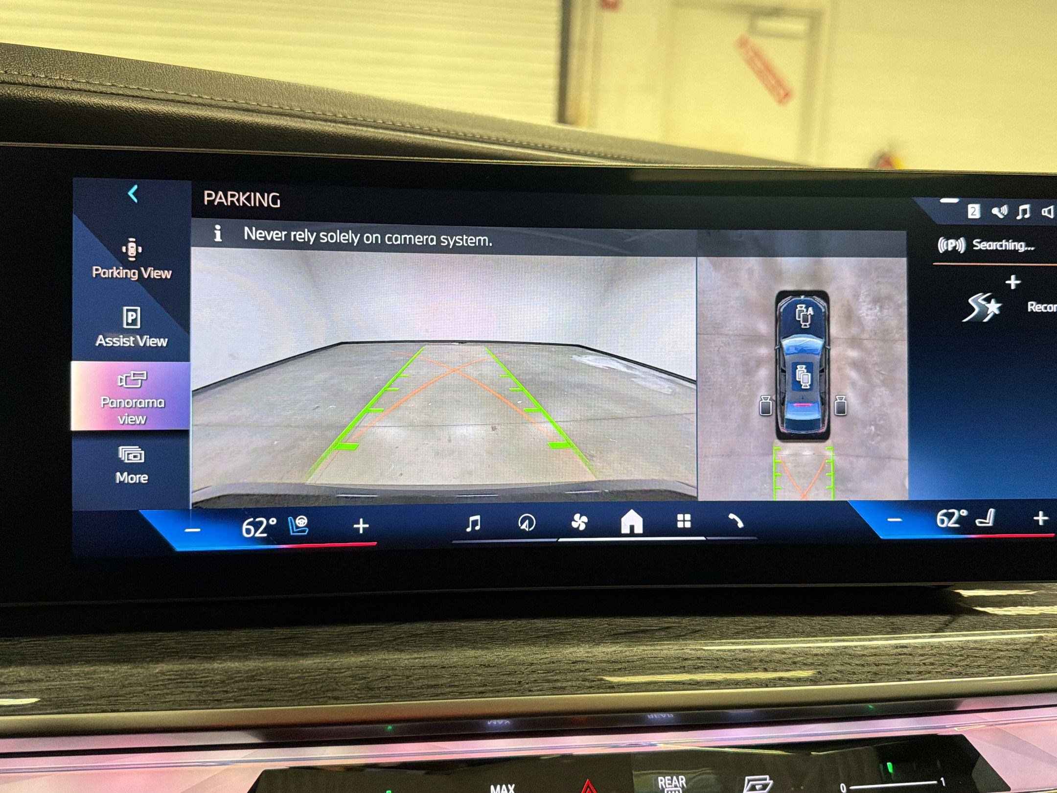 Certified 2025 BMW 760i xDrive w/ Executive Package AWD/4WD image 27