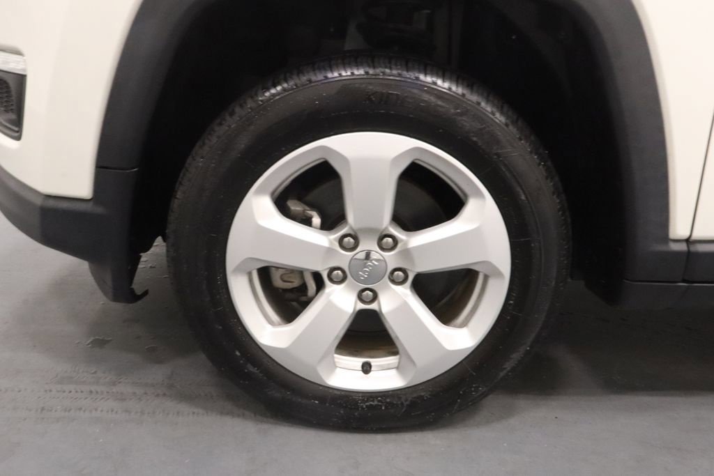 Certified 2020 Jeep Compass Latitude w/ Cold Weather Group AWD/4WD image 23
