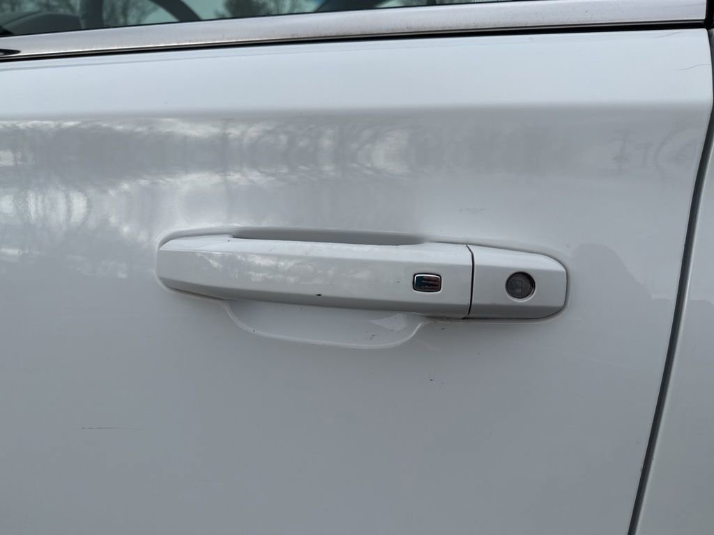 Used 2020 GMC Yukon XL SLT image 13