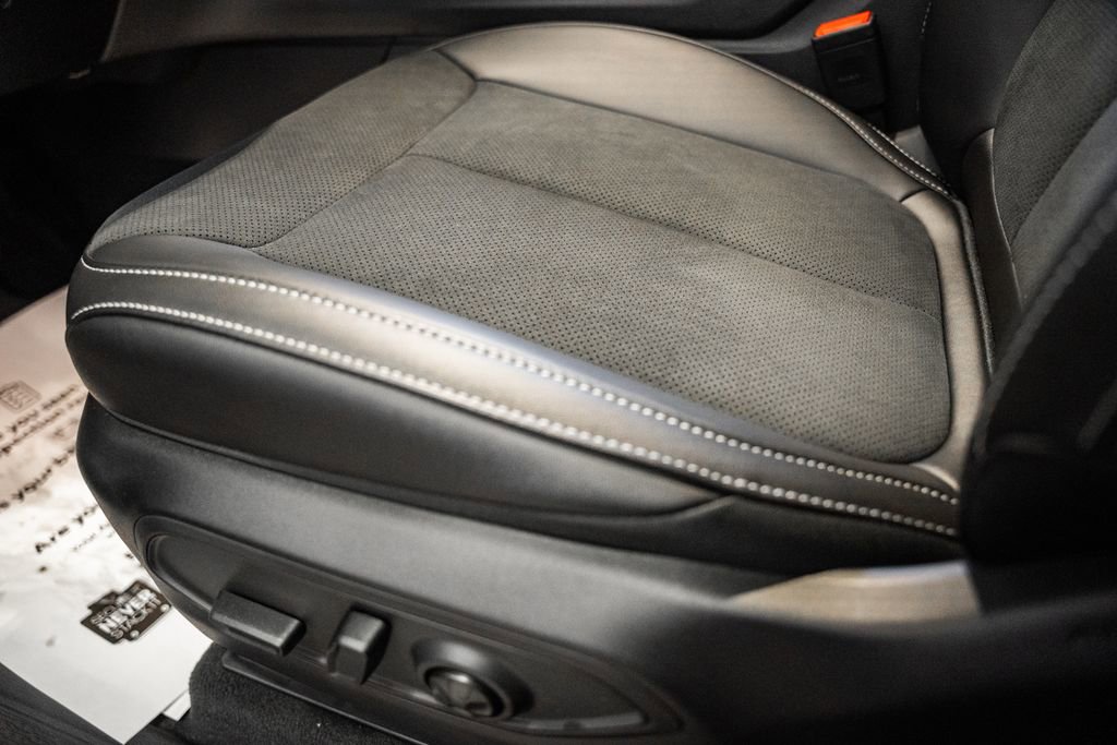 New 2025 Jeep Grand Cherokee 4WD image 34