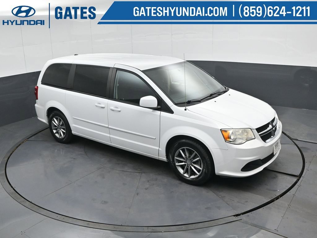 Used 2016 Dodge Grand Caravan SE image 50
