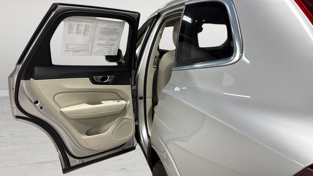 Used 2020 Volvo XC60 T5 Inscription image 27