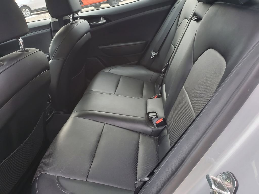 Used 2018 Kia Stinger image 8