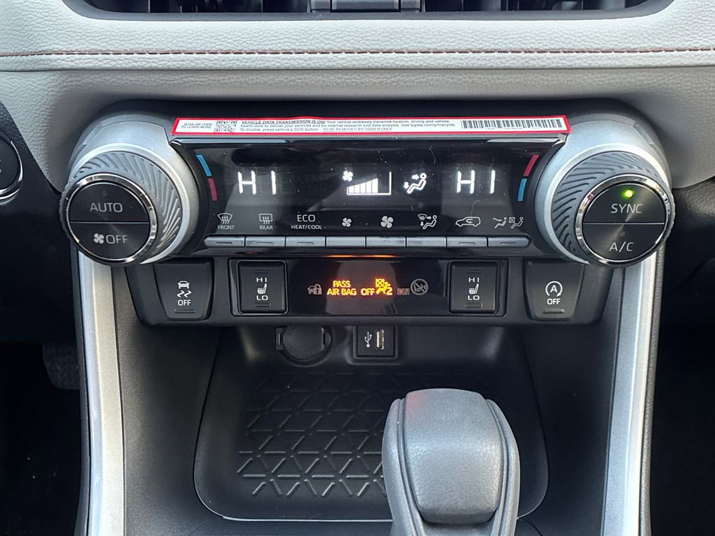 New 2025 Toyota RAV4 XLE w/ Convenience Package image 18
