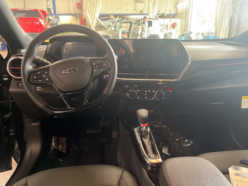 New 2026 Chevrolet Trax RS w/ Driver Confidence Package FWD image 12