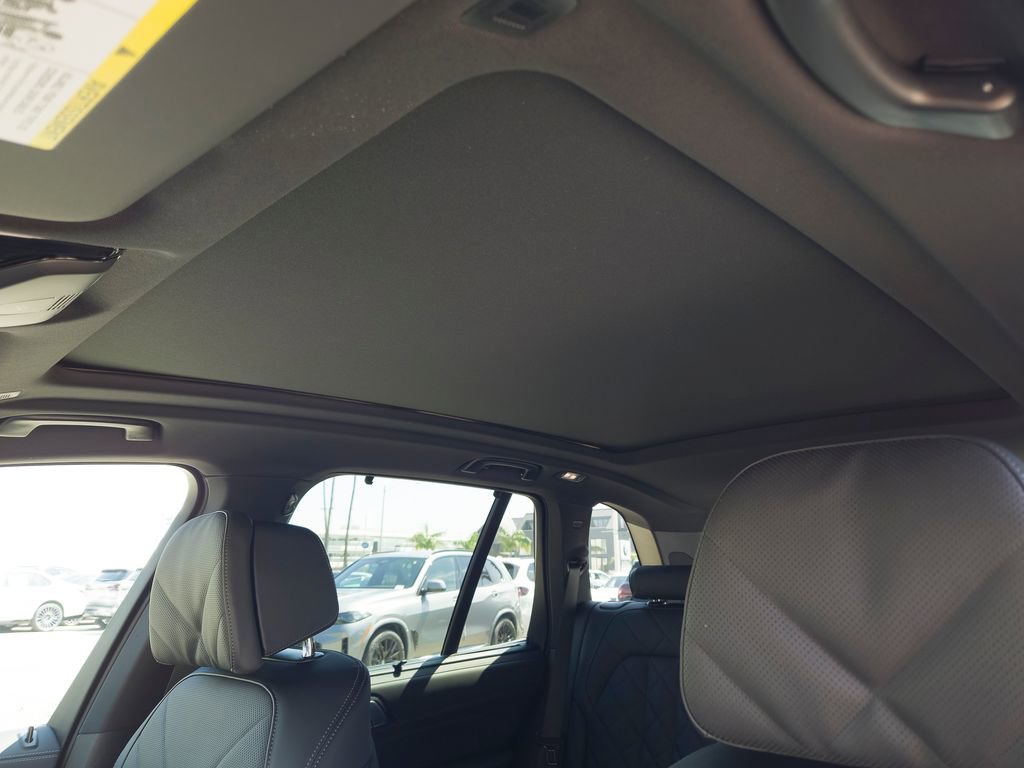 New 2026 BMW X5 xDrive50e w/ Executive Package image 13