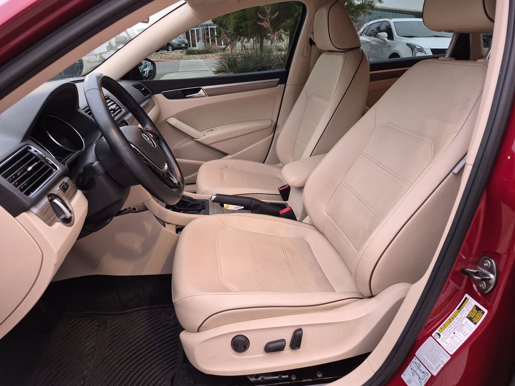 Used 2017 Volkswagen Passat 1.8T SE FWD image 20