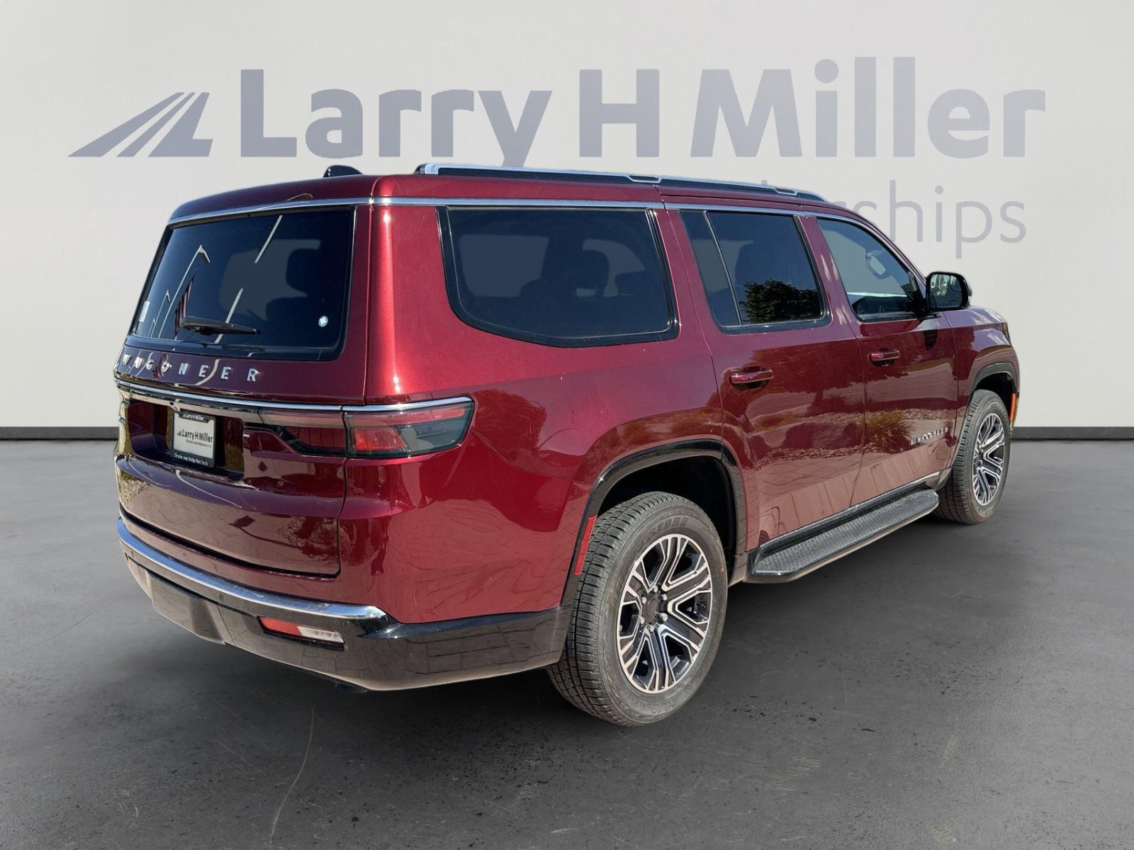 New 2024 Jeep Wagoneer Base w/ Premium Group I image 8