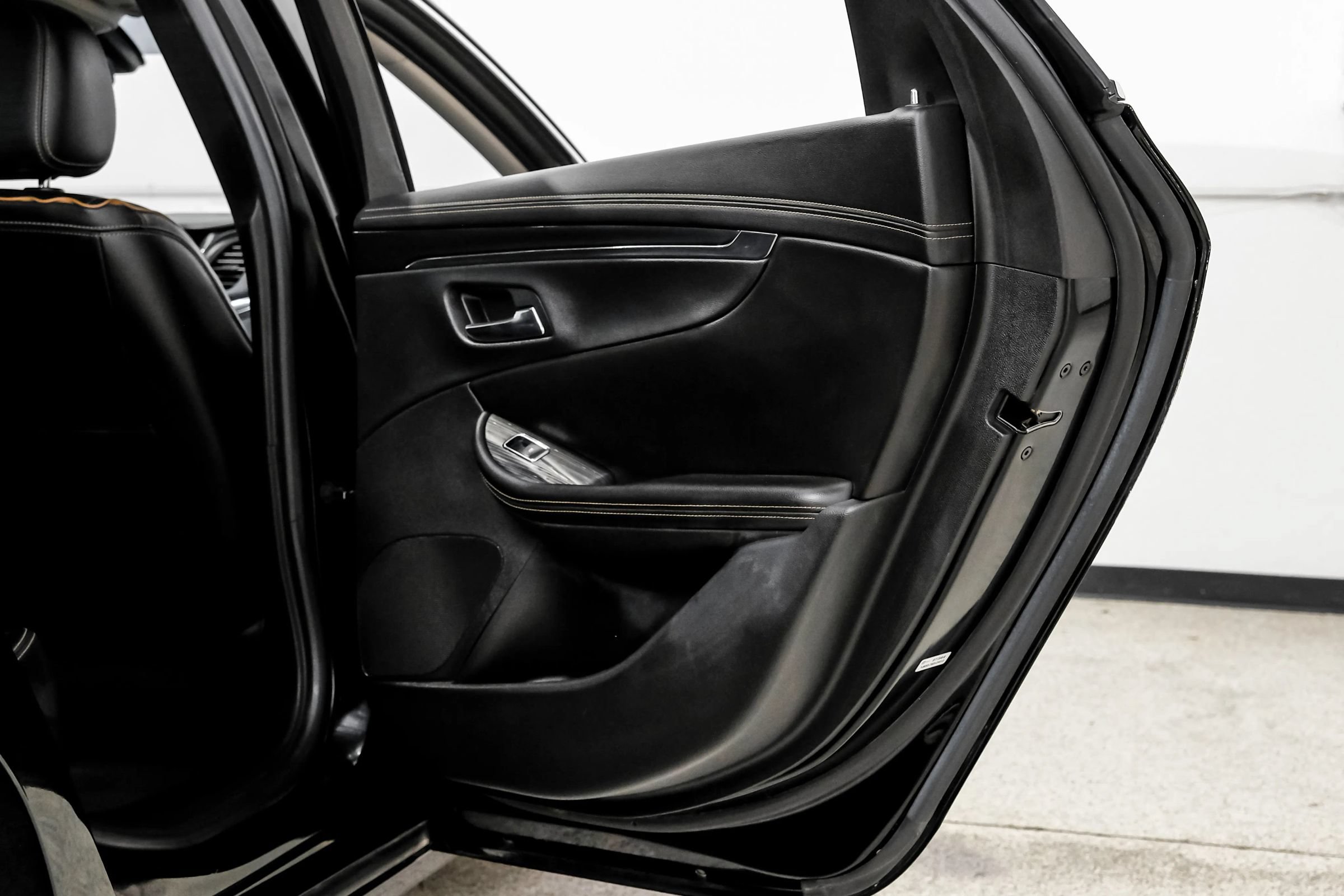 Used 2018 Chevrolet Impala Premier FWD image 55