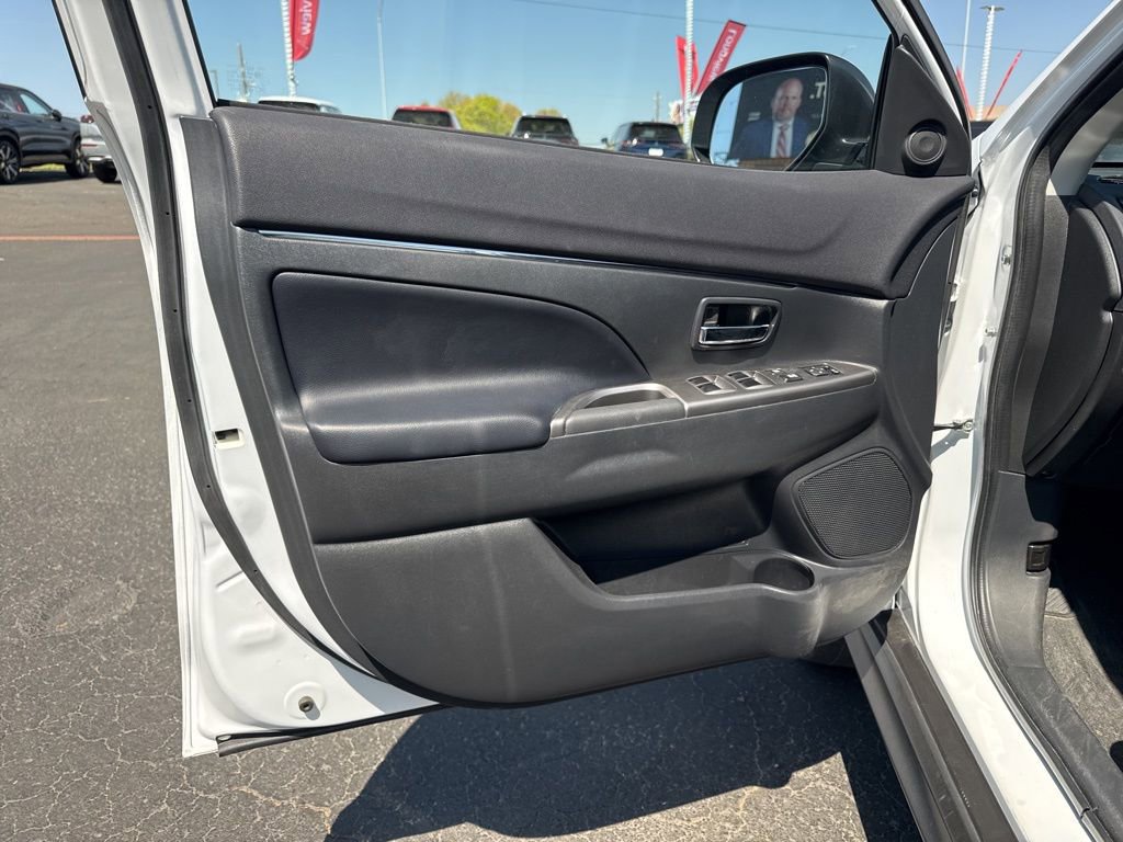 Used 2022 Mitsubishi Outlander Sport ES image 11