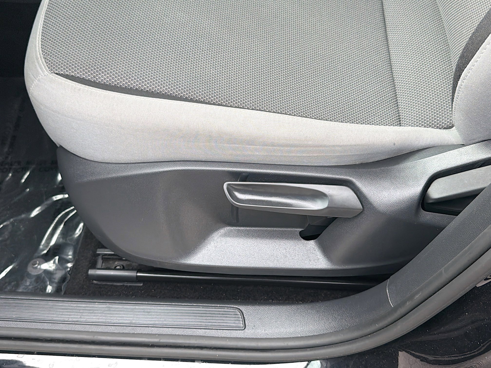 Certified 2023 Volkswagen Taos S image 17