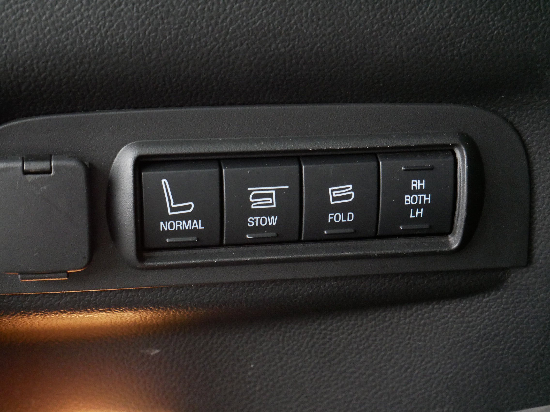 Used 2016 Ford Explorer Limited w/ Equipment Group 301A image 20