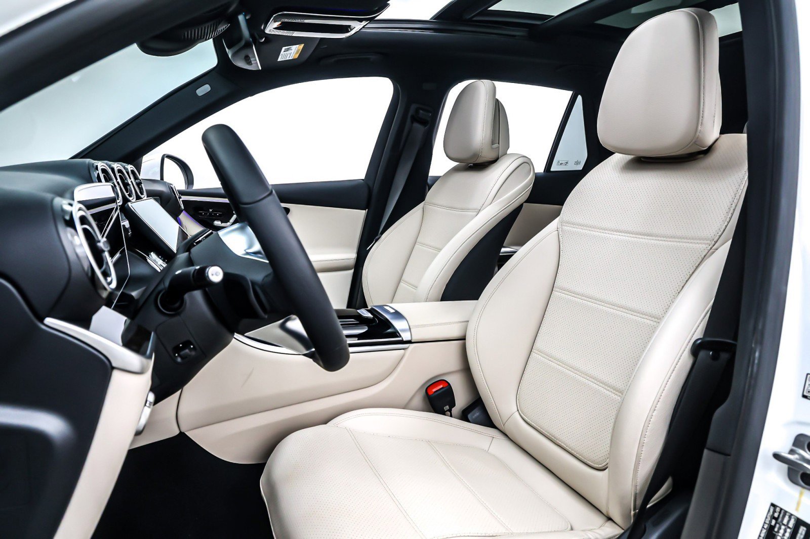 Certified 2025 Mercedes-Benz GLC 350e 4MATIC image 19