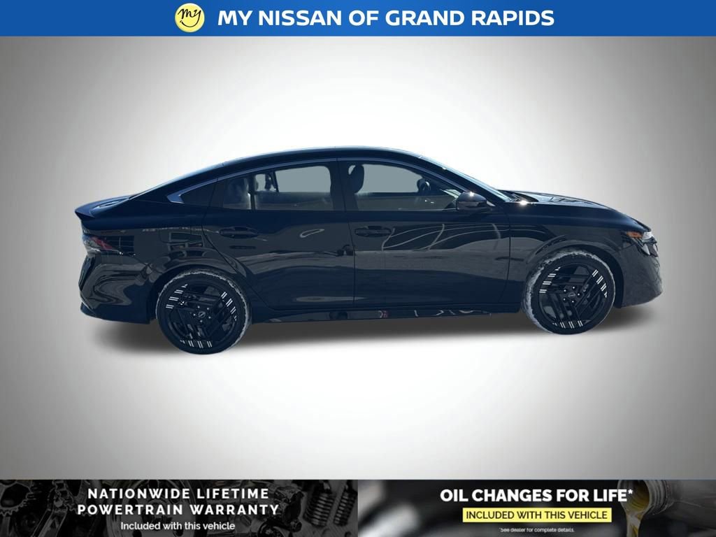 New 2026 Nissan Sentra SR w/ SR Premium Package image 8