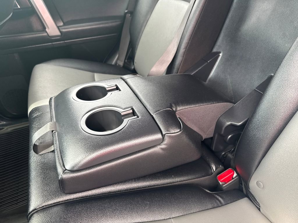 Used 2022 Toyota 4Runner SR5 Premium image 38