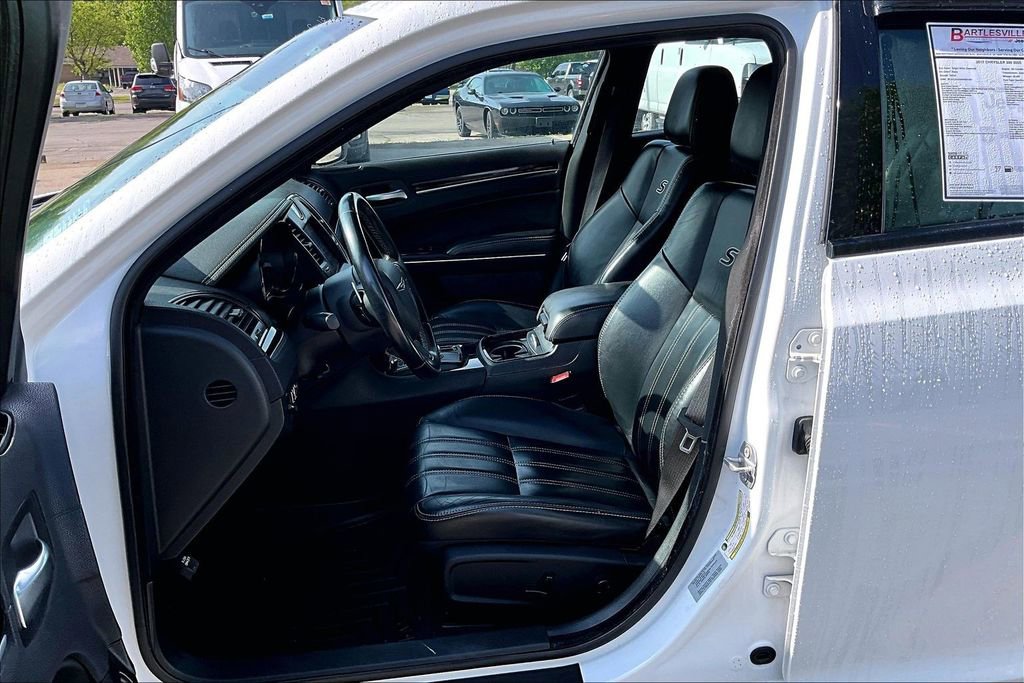 Used 2017 Chrysler 300 S AWD/4WD image 22