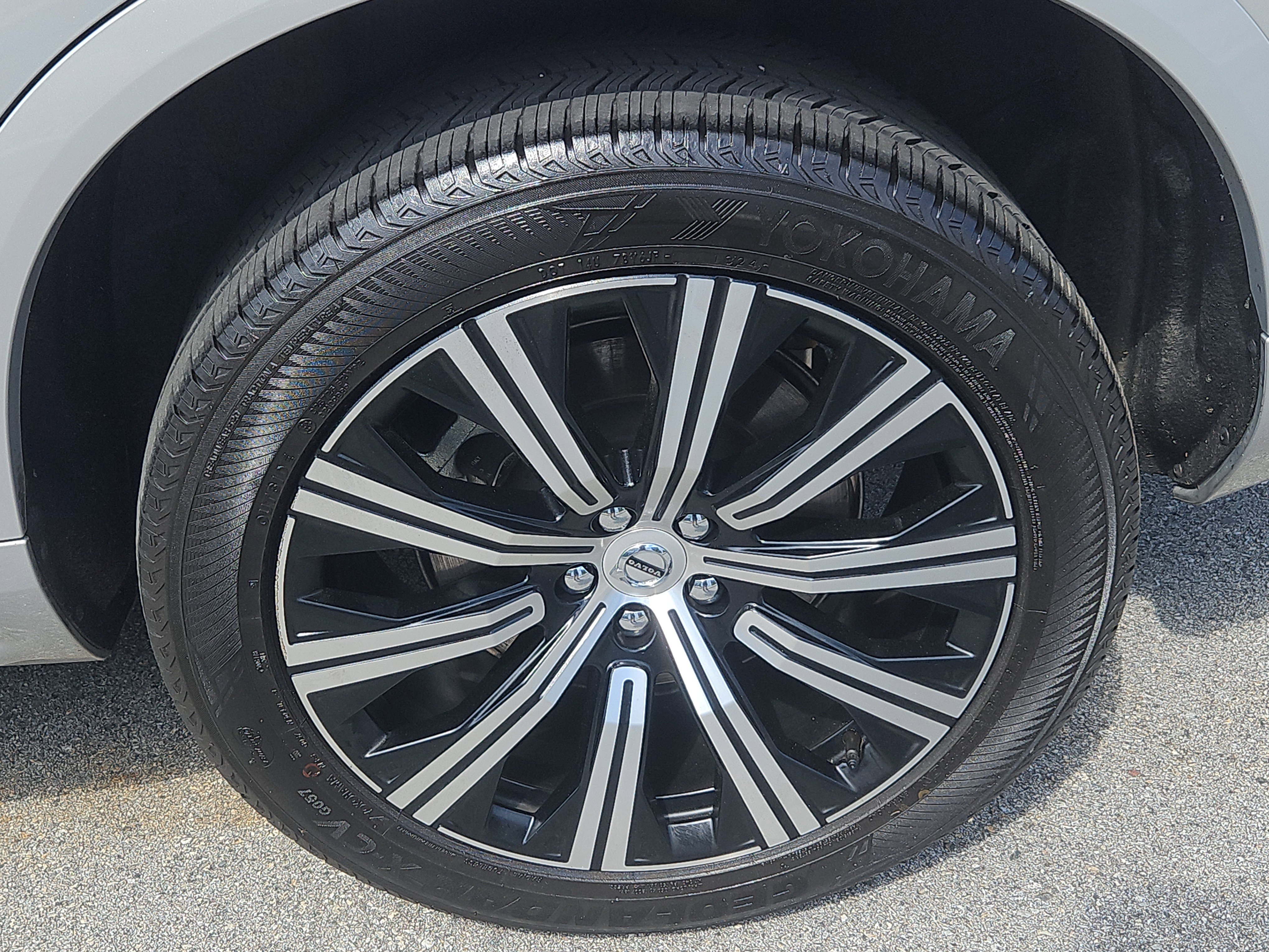 Used 2024 Volvo XC90 B5 Core image 28