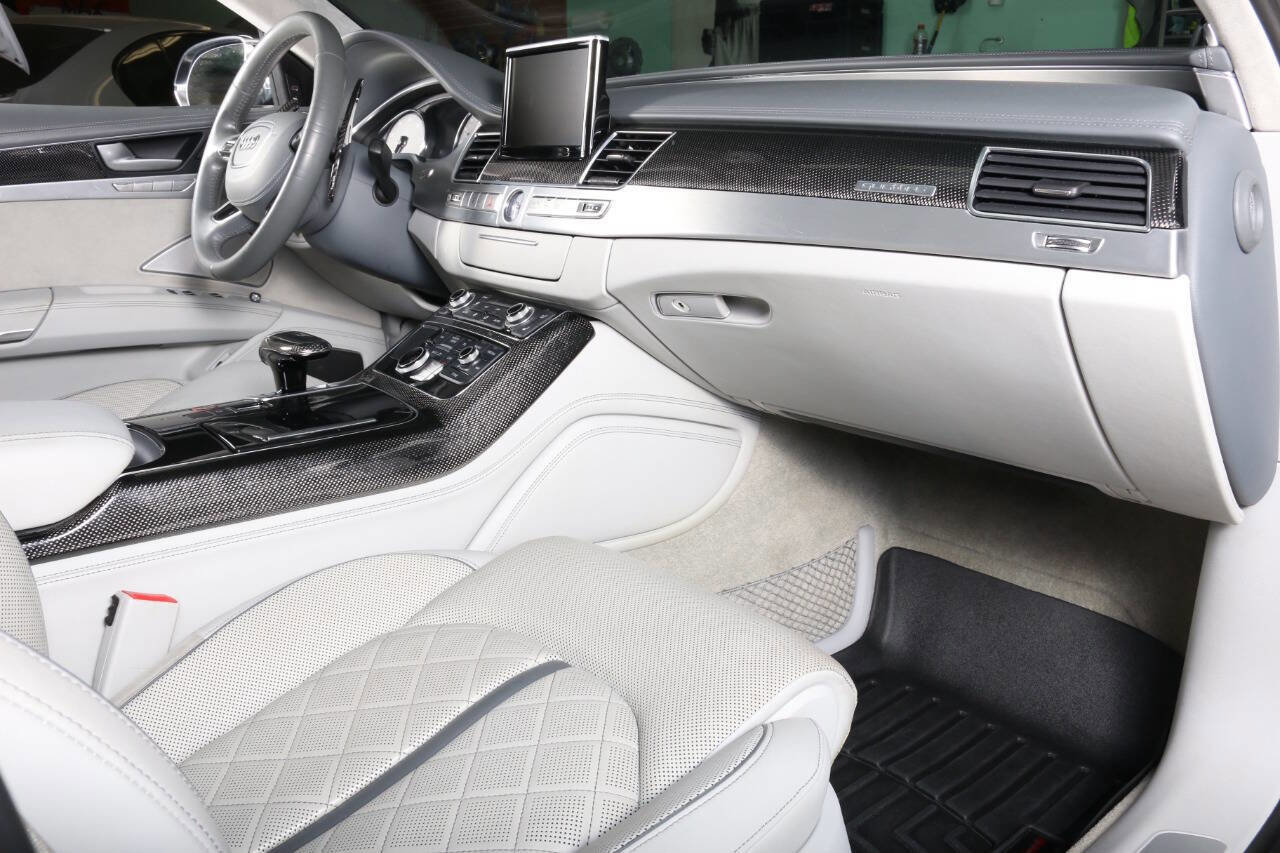 Used 2014 Audi S8 AWD/4WD image 63