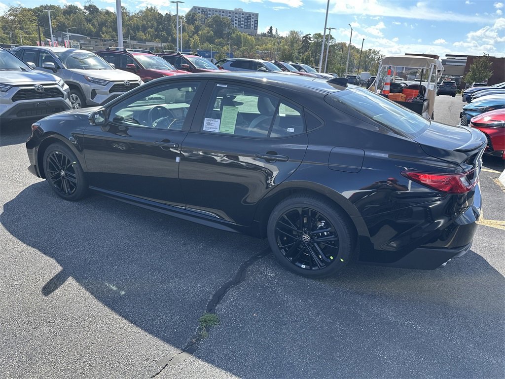 New 2026 Toyota Camry SE image 3