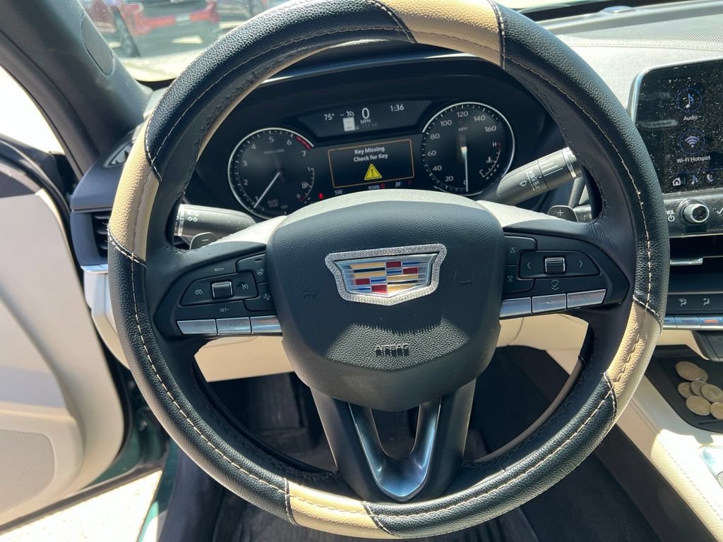 Used 2025 Cadillac CT4 Luxury AWD/4WD image 7