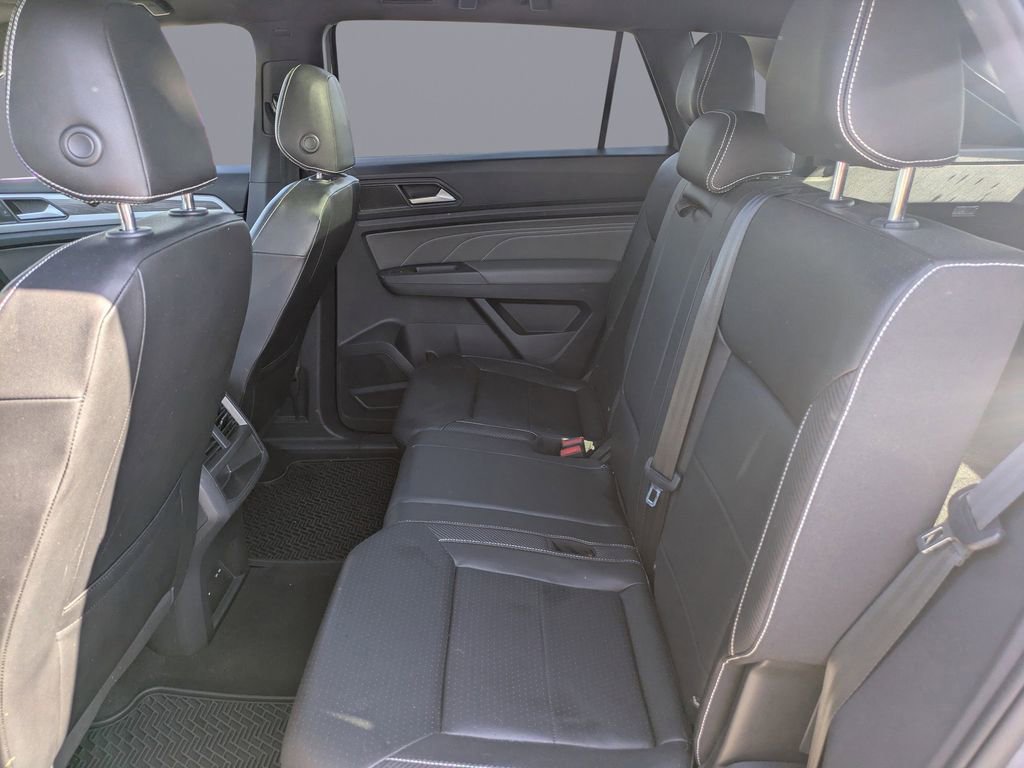 Used 2021 Volkswagen Atlas Cross Sport SE image 14