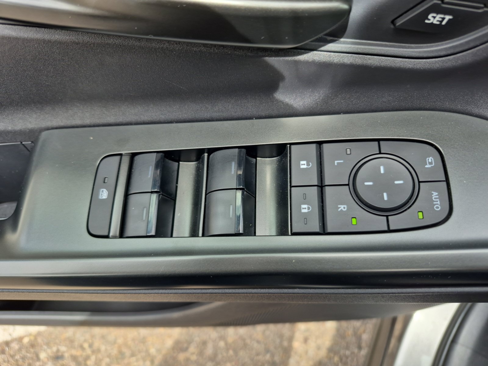 Used 2026 Toyota bZ AWD/4WD image 15