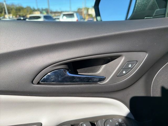 Used 2023 Chevrolet Equinox LT image 13