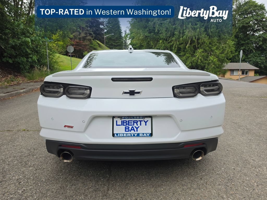 Used 2022 Chevrolet Camaro LT RWD image 6