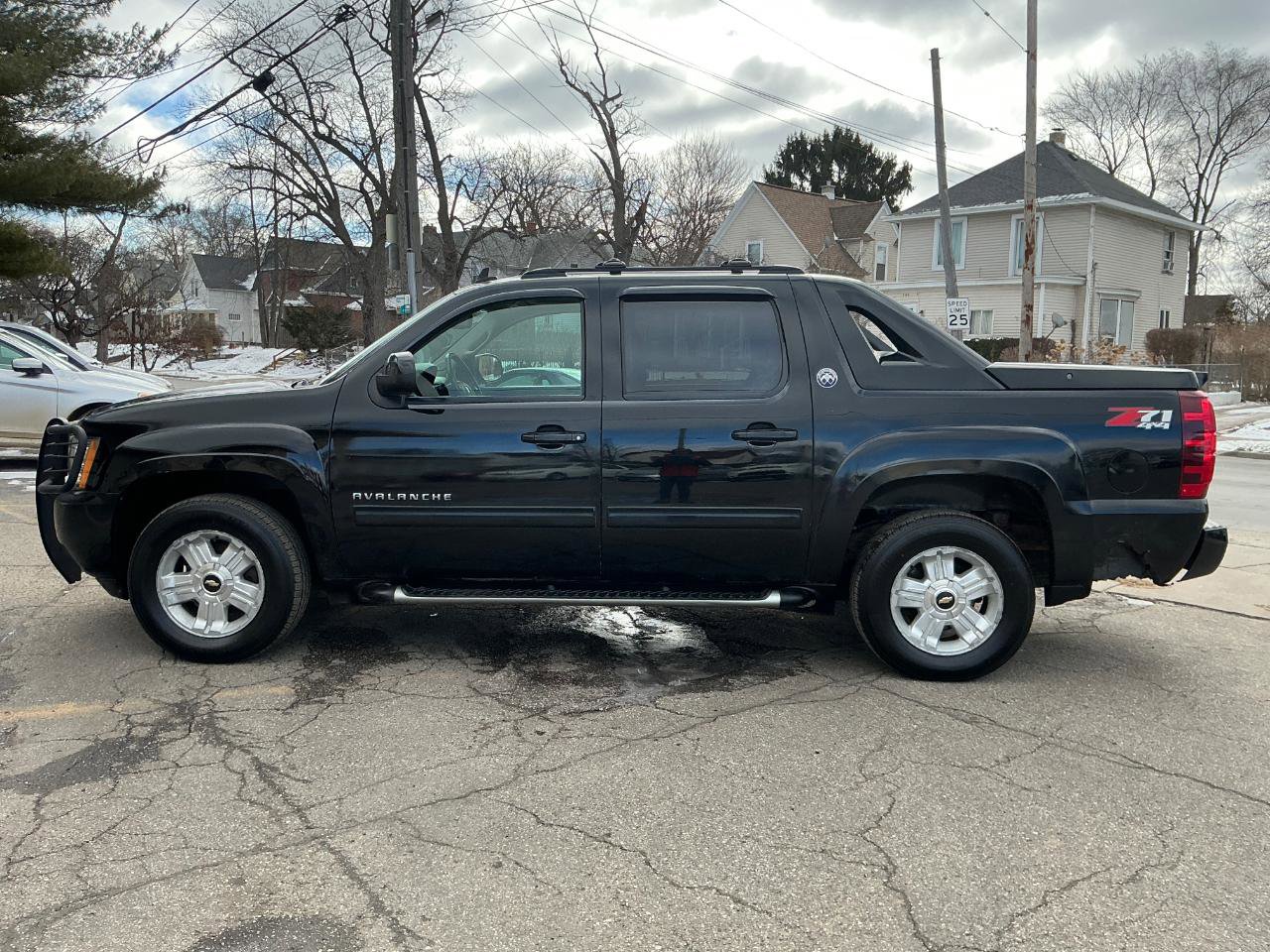 Used 2013 Chevrolet Avalanche LT w/ Suspension Package, Off-Road image 6