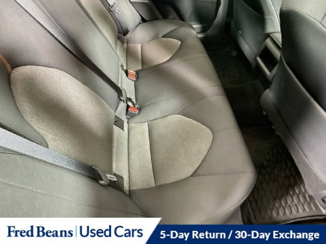 Used 2020 Toyota Camry LE FWD image 39