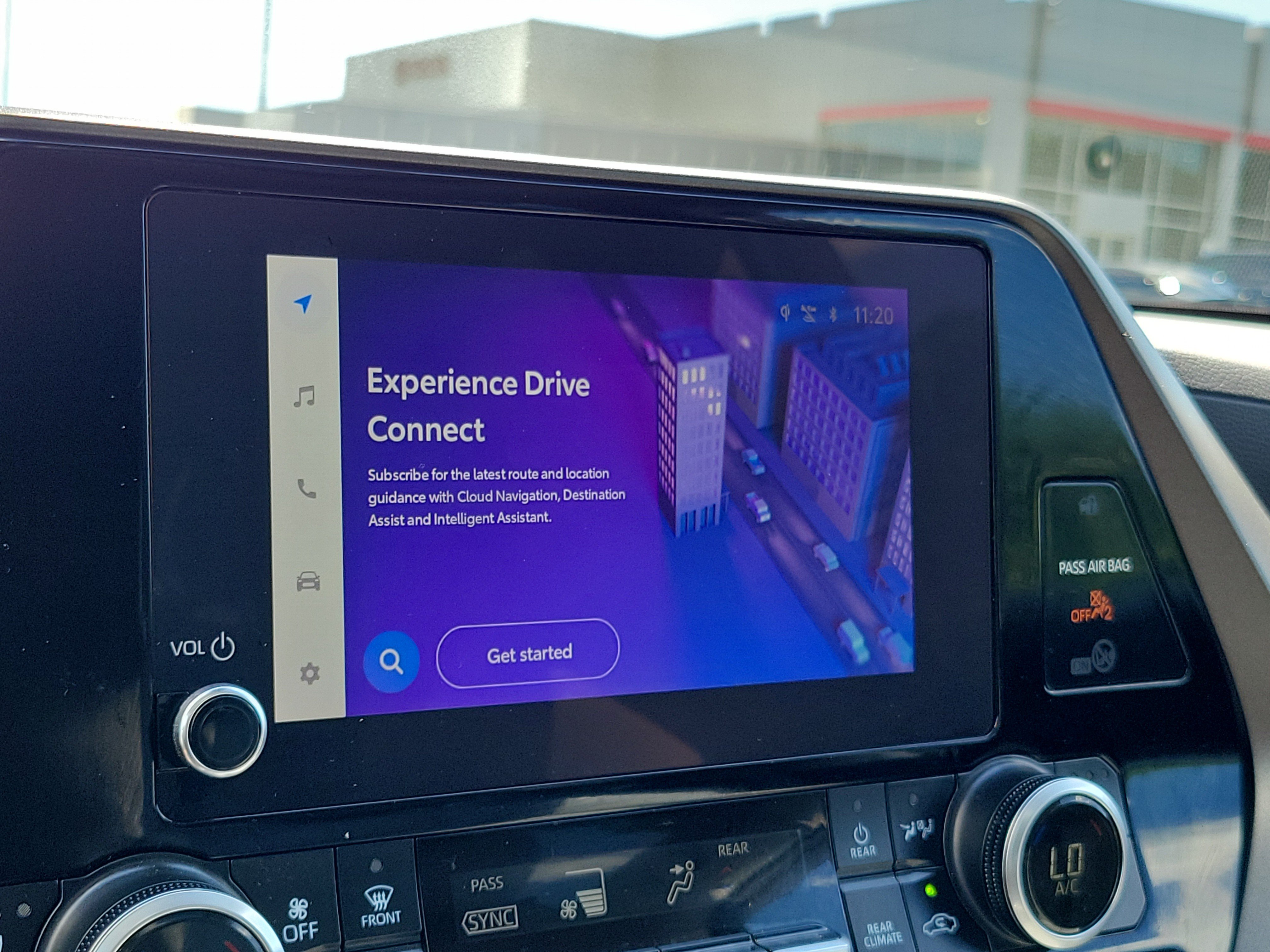 Certified 2025 Toyota Highlander XLE FWD image 27