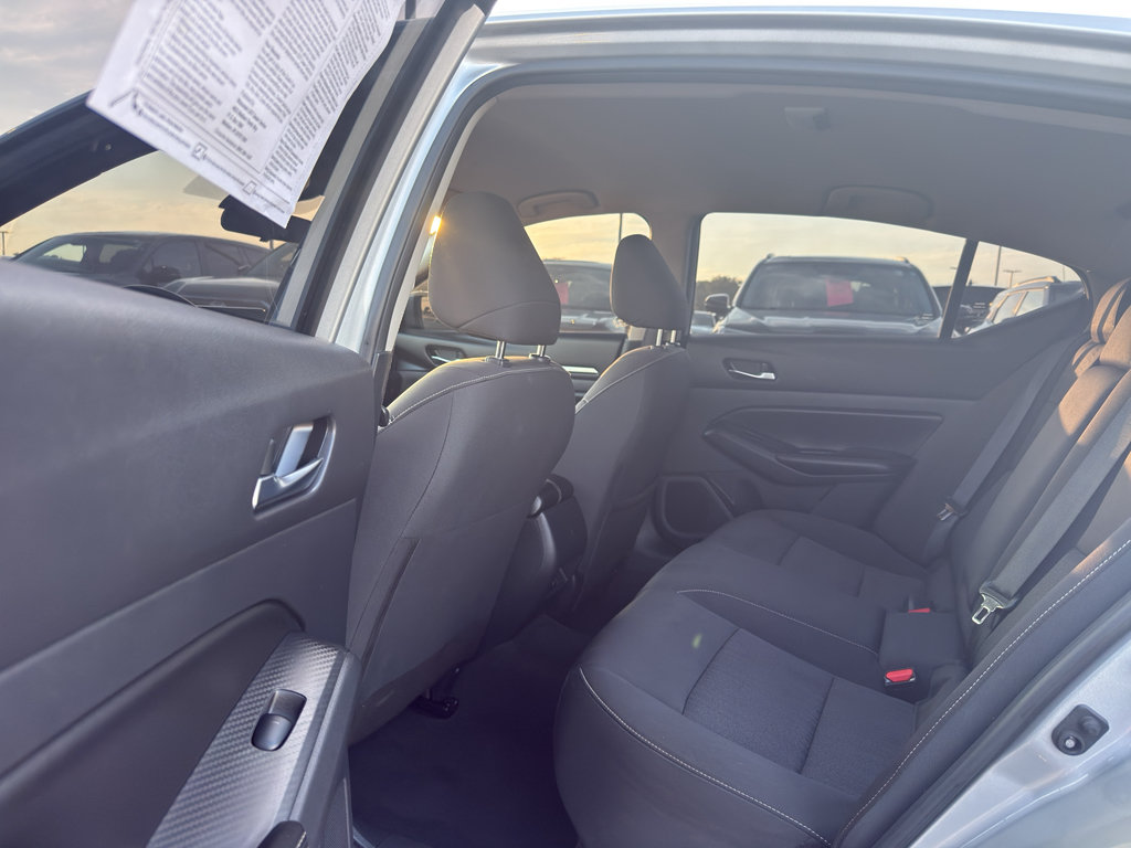 Used 2022 Nissan Altima 2.5 SV AWD/4WD image 27