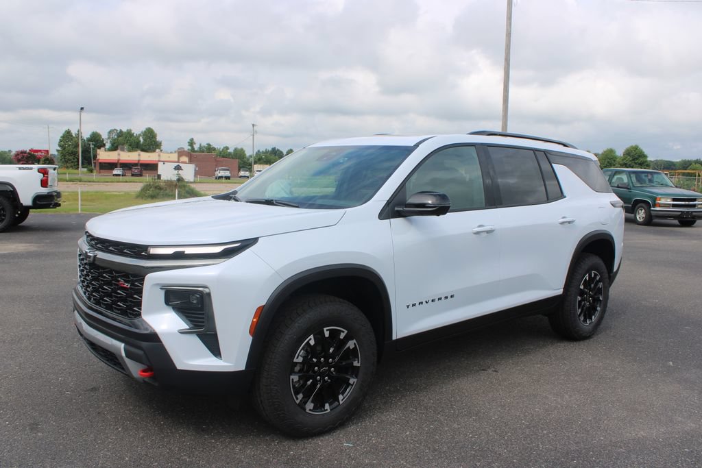 New 2026 Chevrolet Traverse Z71 w/ Driver Confidence Package AWD/4WD image 4