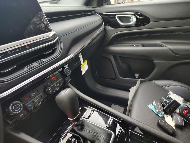 New 2026 Jeep Compass Latitude image 27