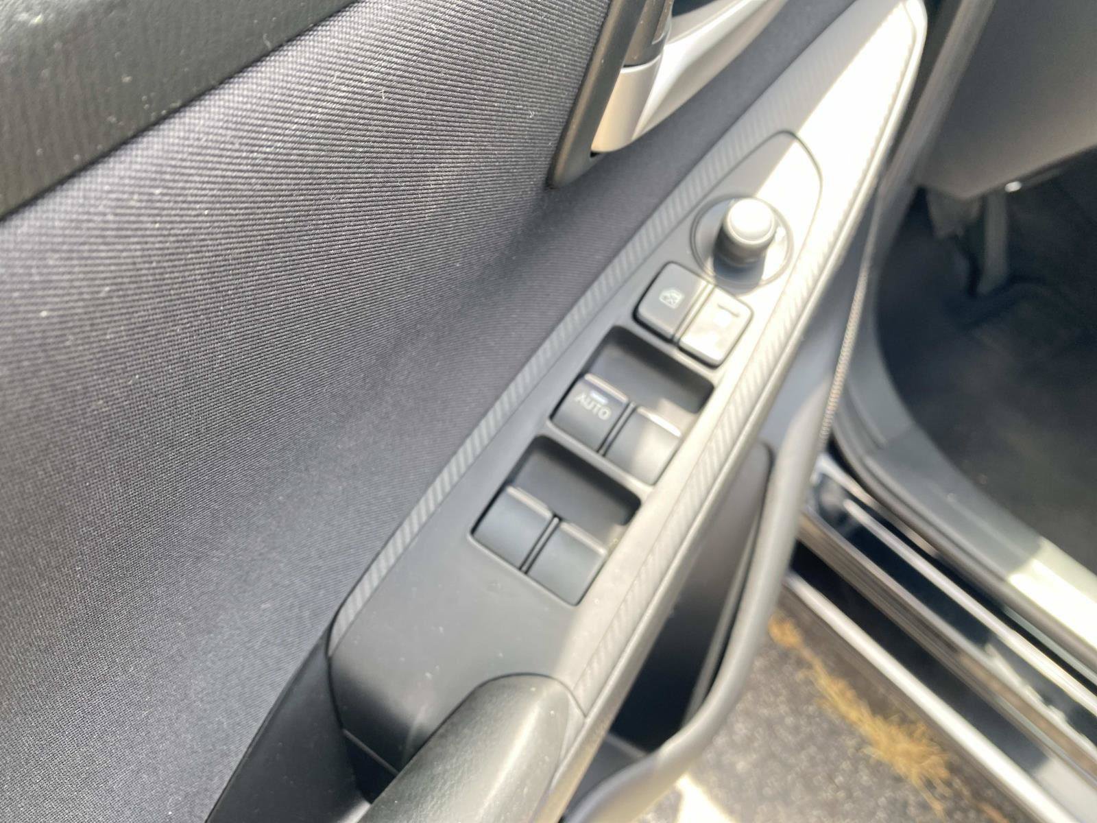 Used 2020 Toyota Yaris LE FWD image 19