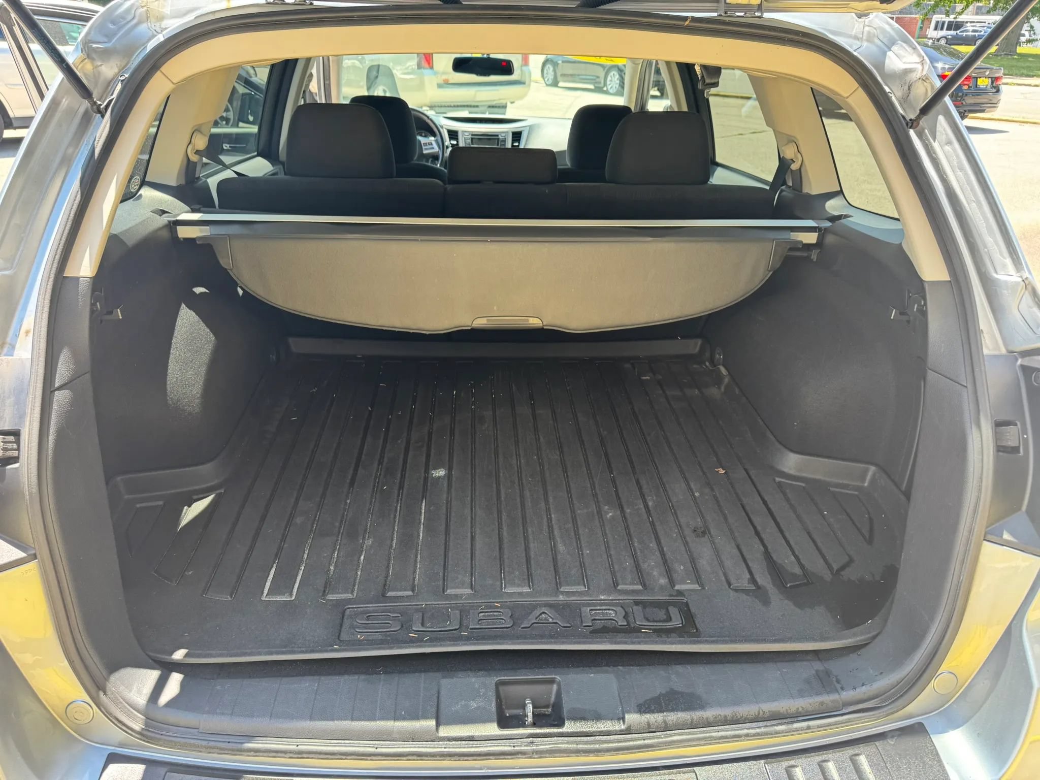 Used 2013 Subaru Outback 2.5i Premium AWD/4WD image 20