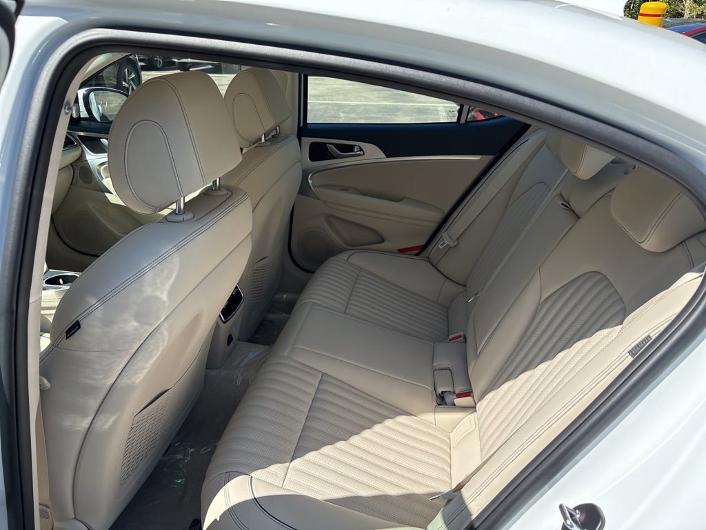 New 2026 Genesis G70 2.5T Prestige image 5