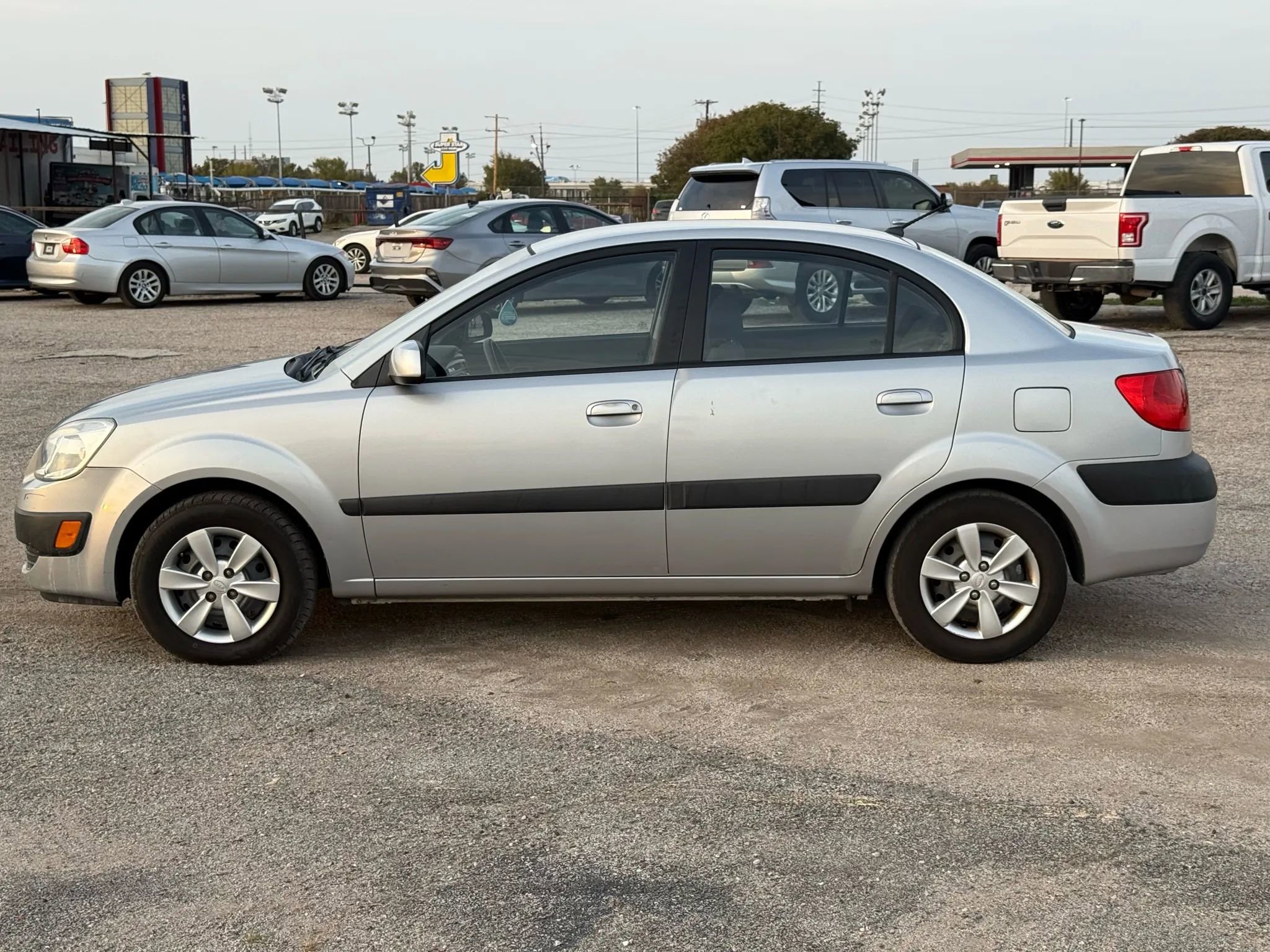 Used 2008 Kia Rio LX image 8
