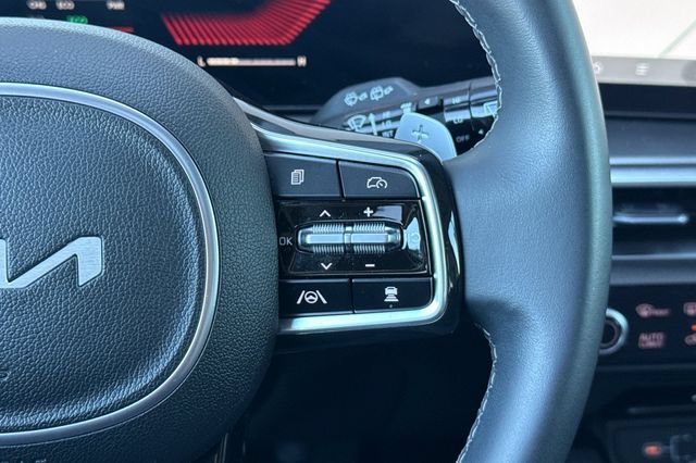 Certified 2025 Kia Sorento EX AWD/4WD image 34