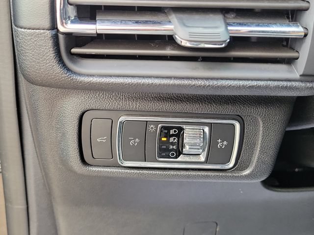 Used 2021 Lincoln Corsair FWD image 13
