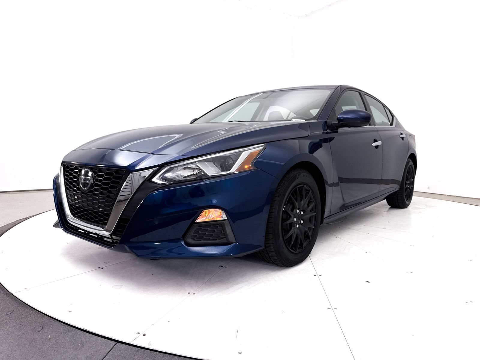 Used 2020 Nissan Altima 2.5 S FWD image 3