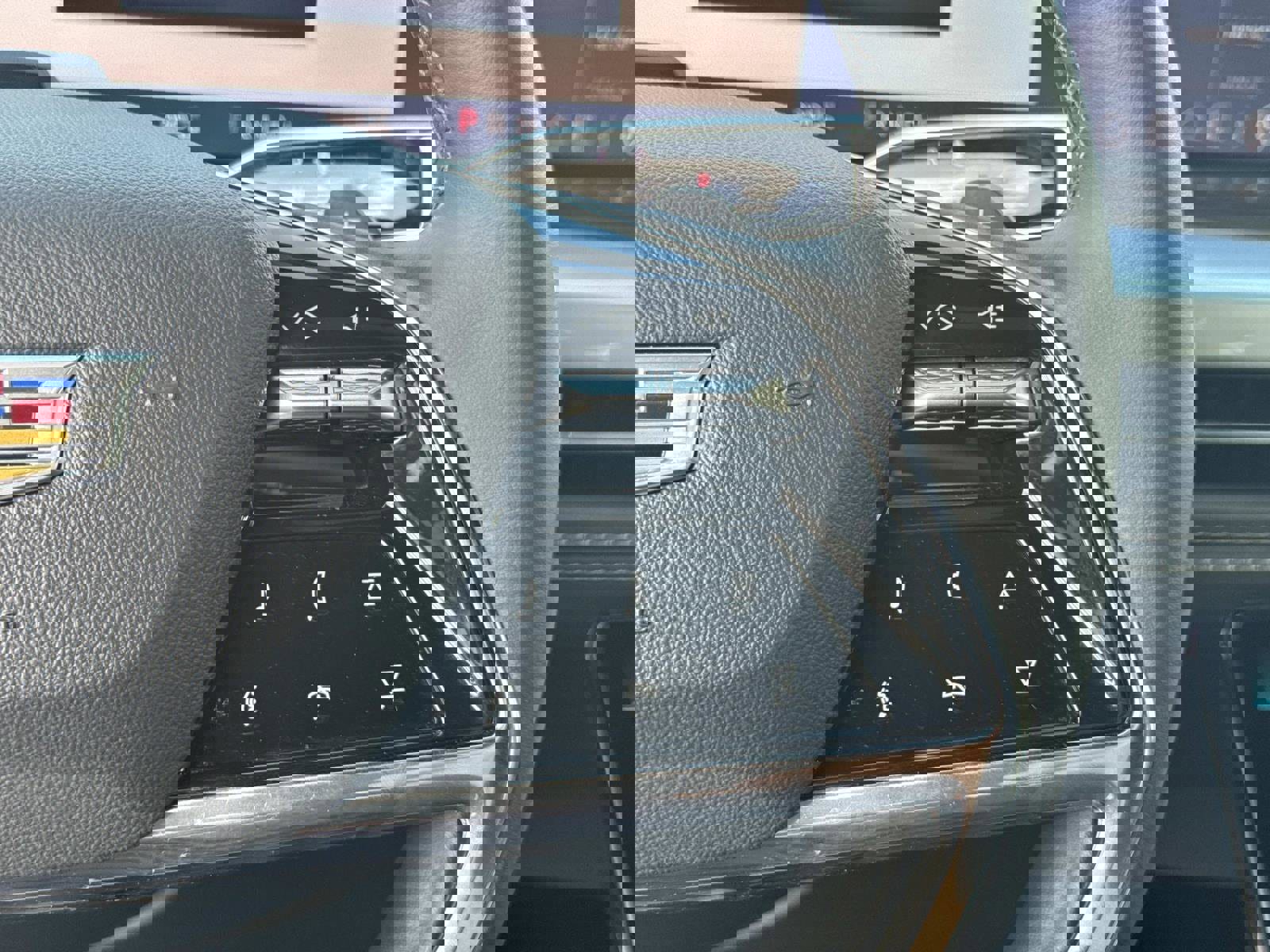 Certified 2025 Cadillac Escalade ESV Premium Luxury image 29